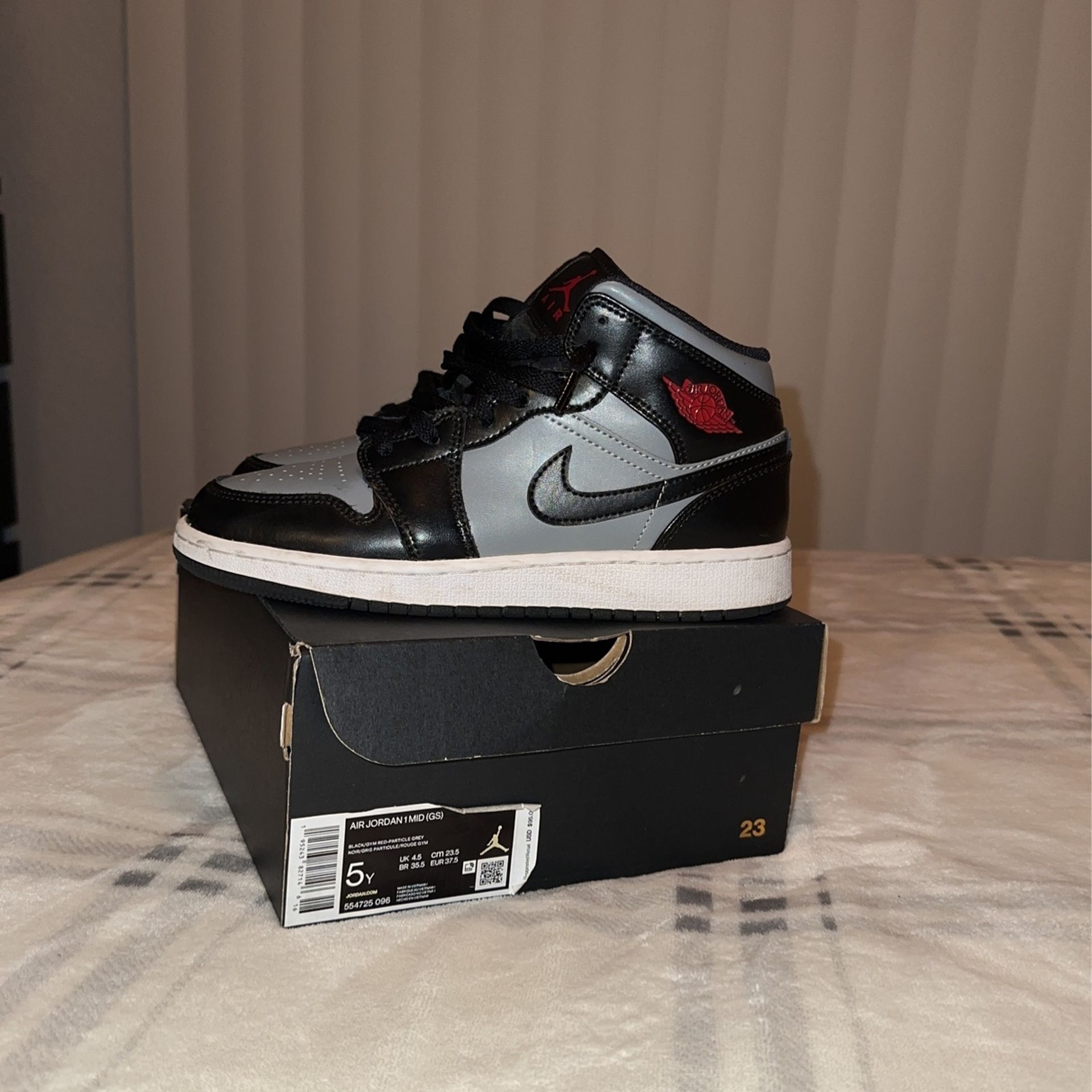 Air Jordan 1MD(GS)