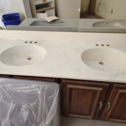 61 Inch White Satin Double Bowl