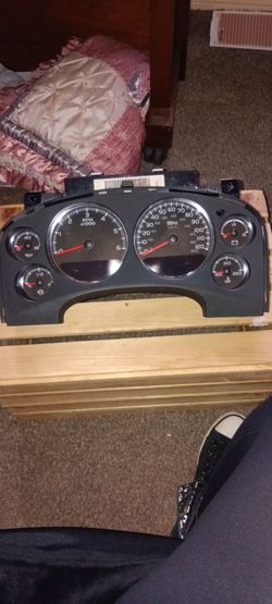 6 gauge cluster GMC 6 gauge cluster 2011 Yukon
