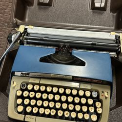 Smith-Corona Classic 13