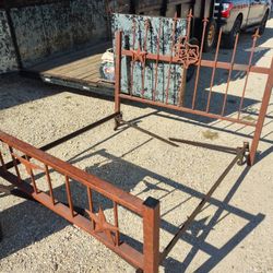 Texas Queen Headboard and Footboard 