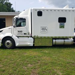2020 Volvo VNL 