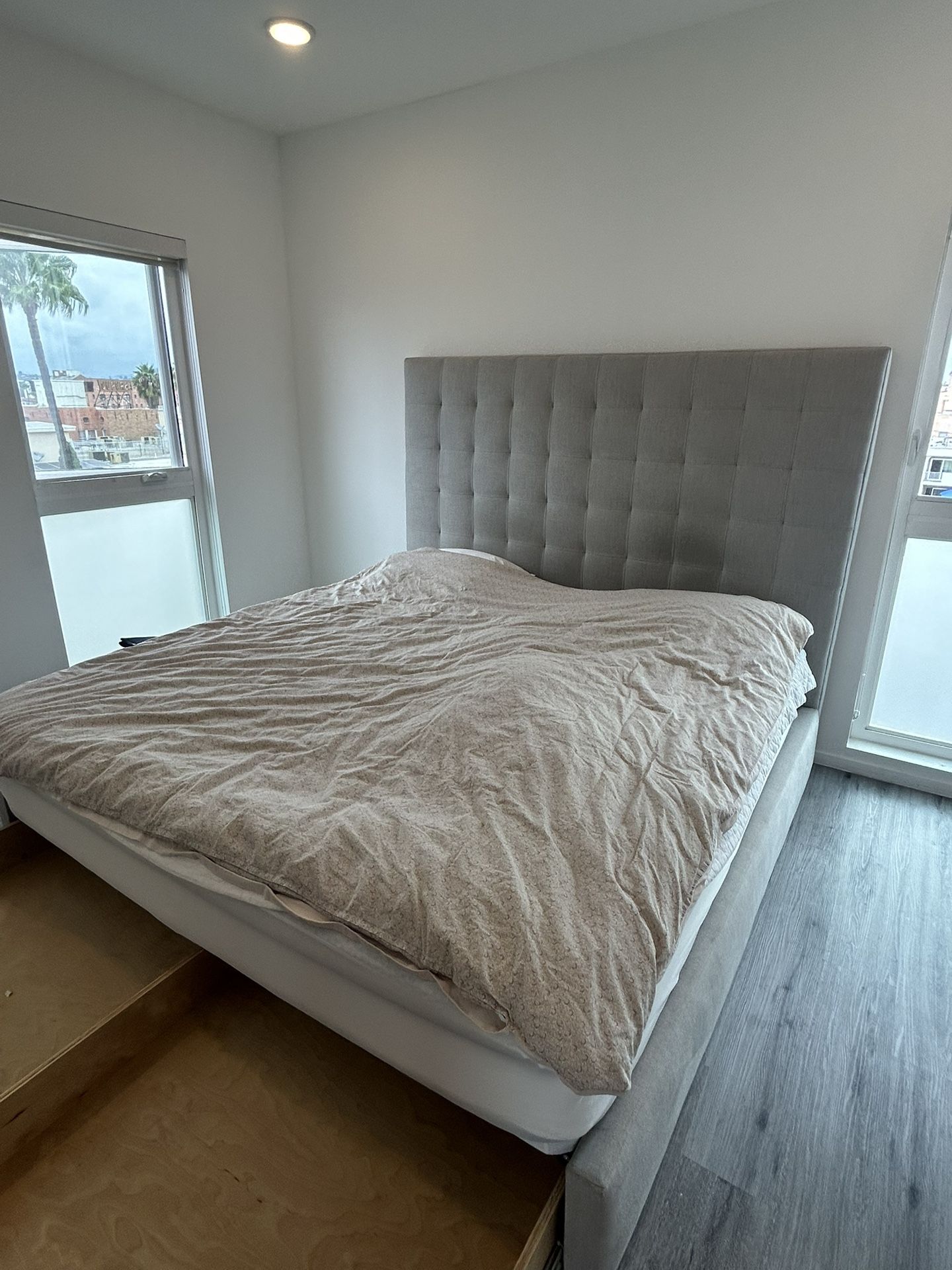 Room & Board Avery King Bed Frame