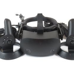 Reverb G2 VR Headset And Controllers