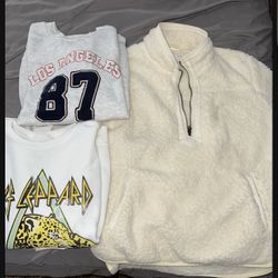 Women’s Size Large Sweater 