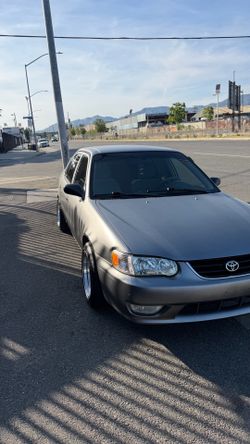 2000 Toyota Corolla