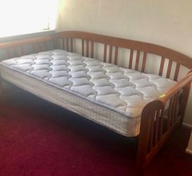 Free real wood twin daybed