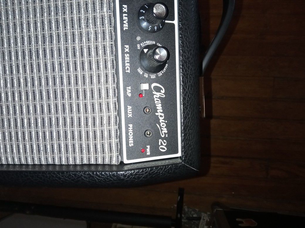 Fender Champion 20 Guitar Amplifier 