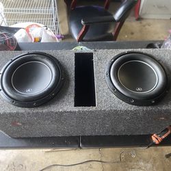 2-10inch JL audio  subwoofer