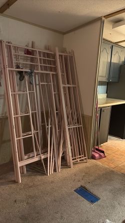 2 pink twin loft beds