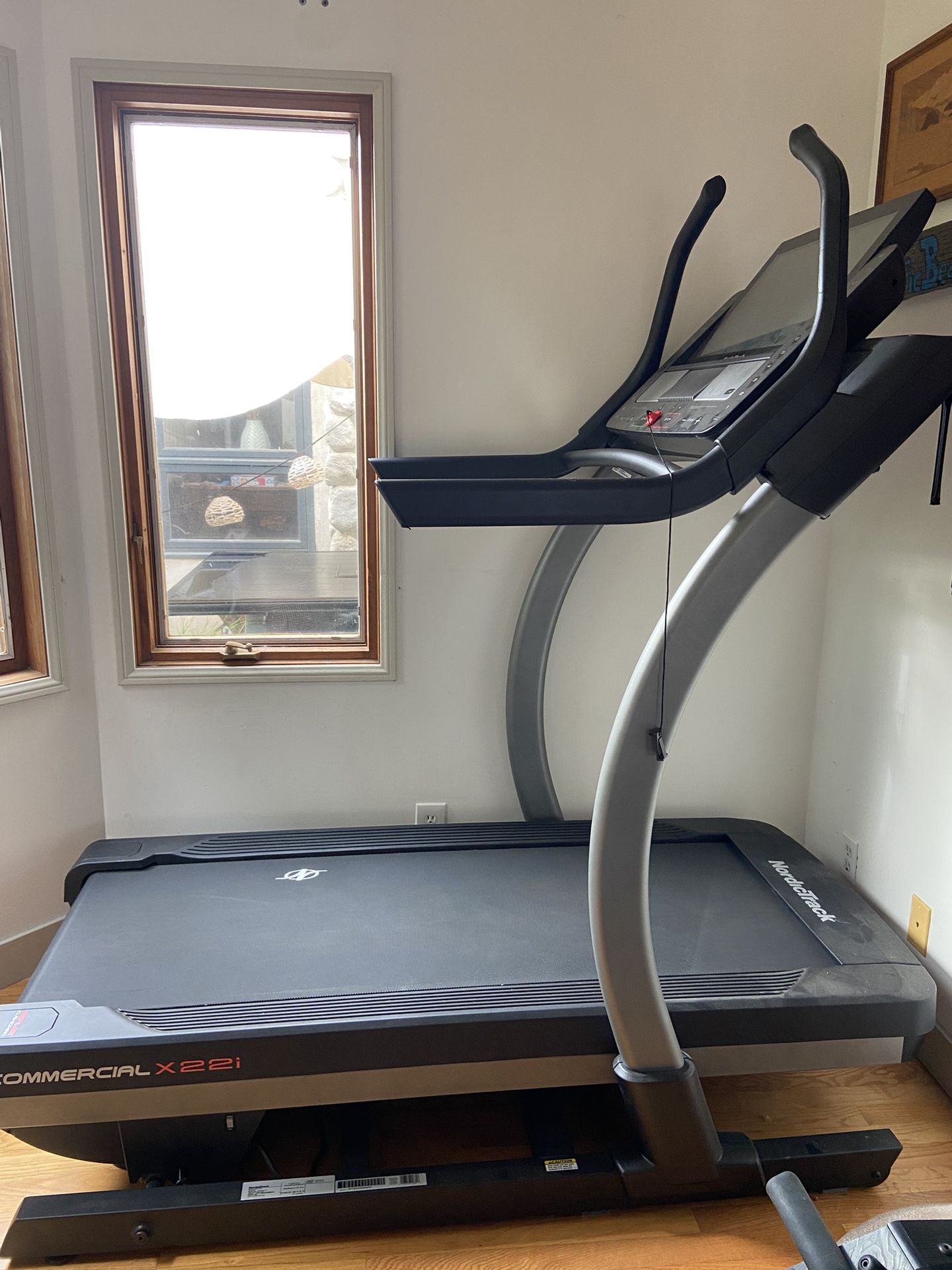Nordictrack X22i Commercial Treadmill for Mothers Day!
