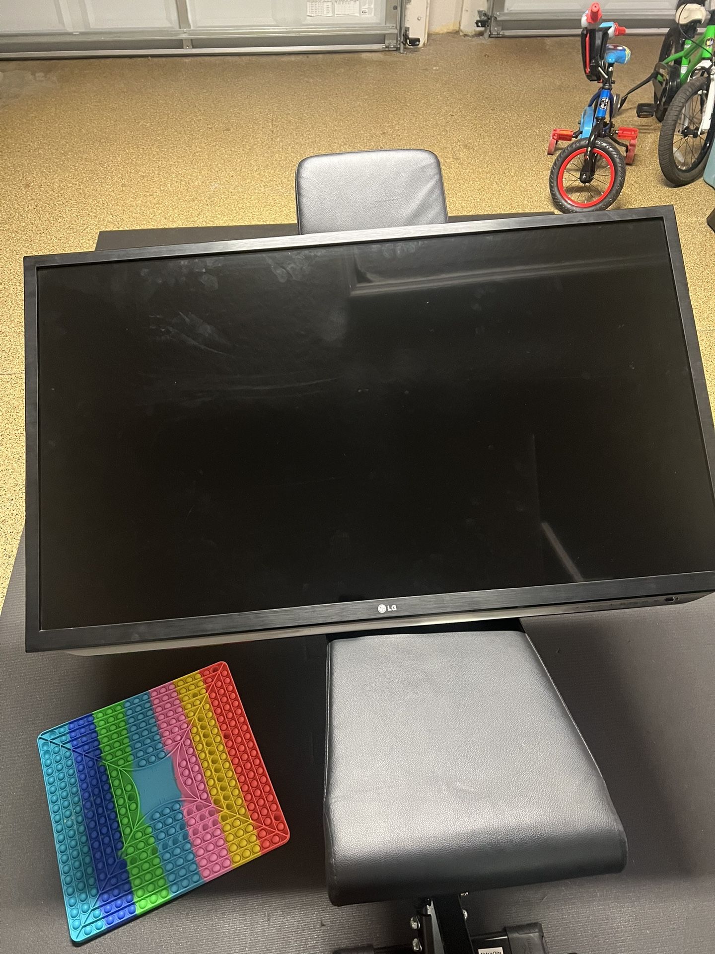 47 Inch LG TV $25