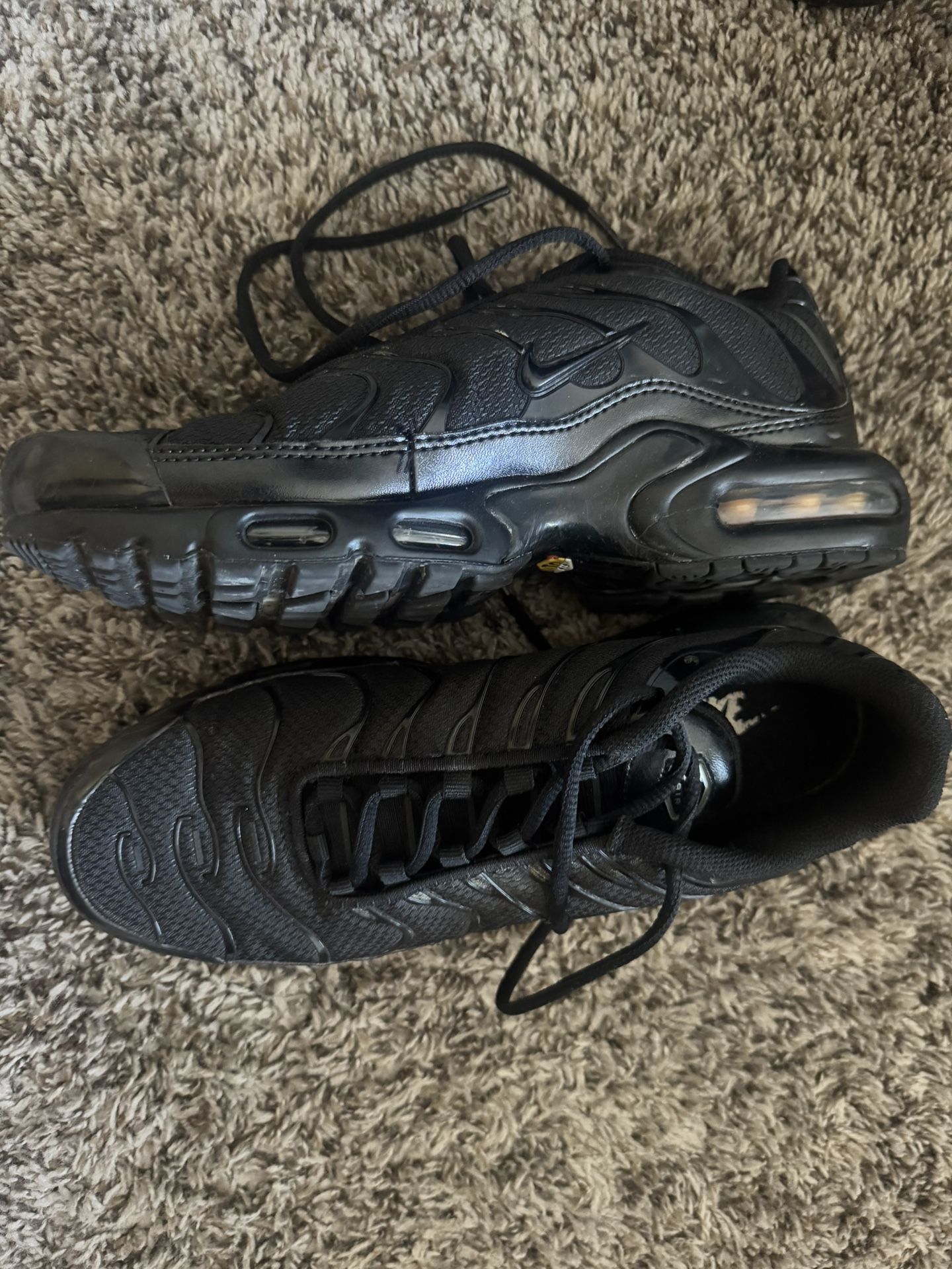 nike tn sneakers