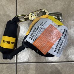 30’ Werner Self Retracting Lifeline w Snap Hook