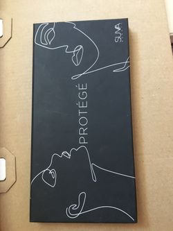 Eyeshadow palette