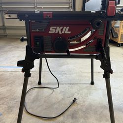 Skil 10” Tablesaw with Folding Stand