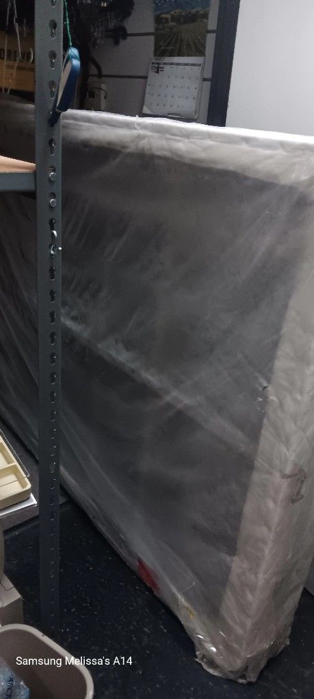Mattress And Mattress Box