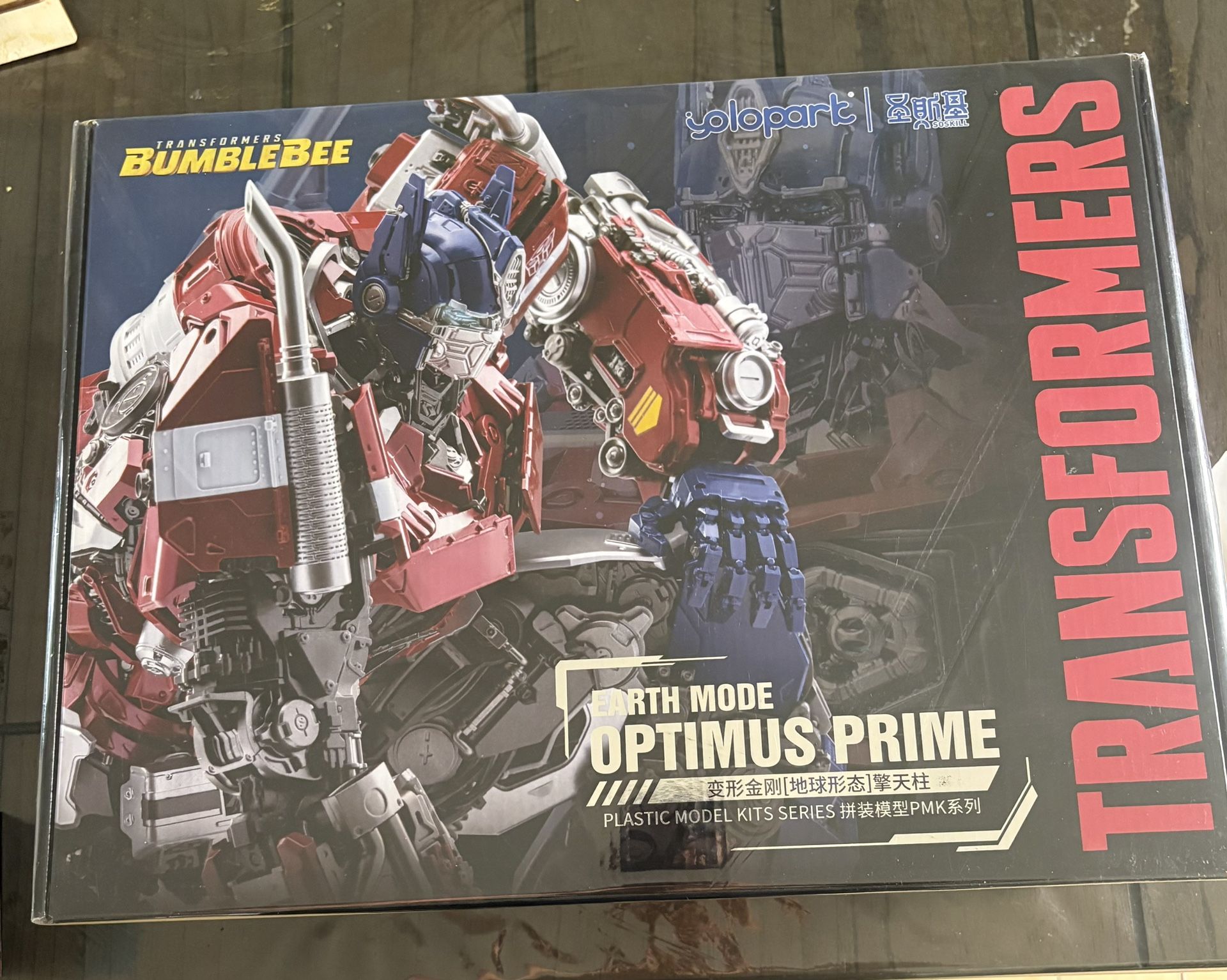 Transformers Bumblebee Earth Mode Optimus Prime Model Kit X Yolopark