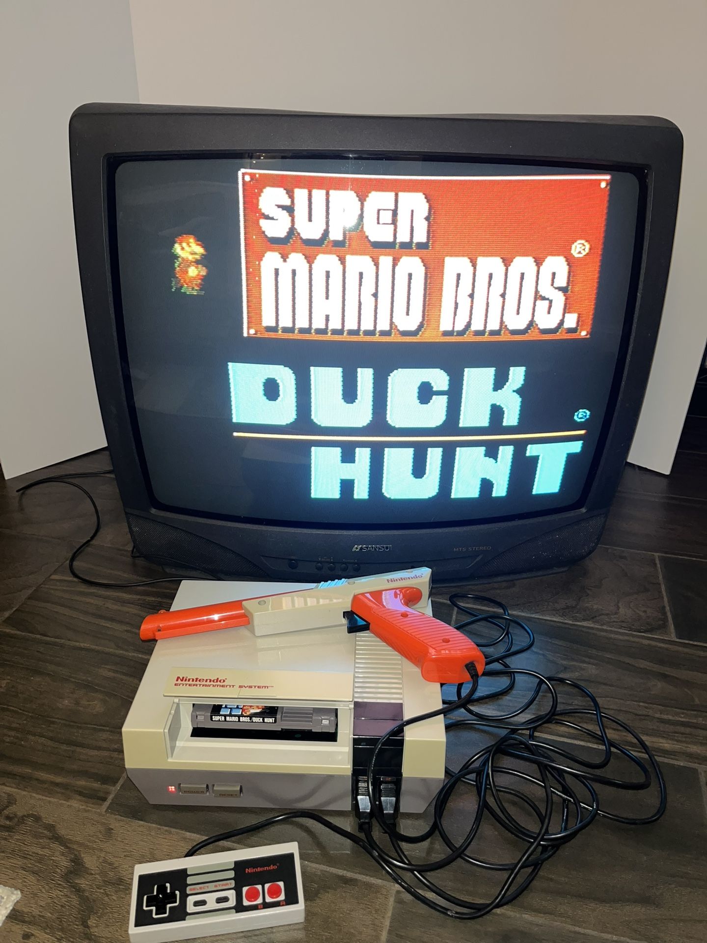 🎮 Original Nintendo NES Bundle + 26” Sensui CRT TV (Tested!)