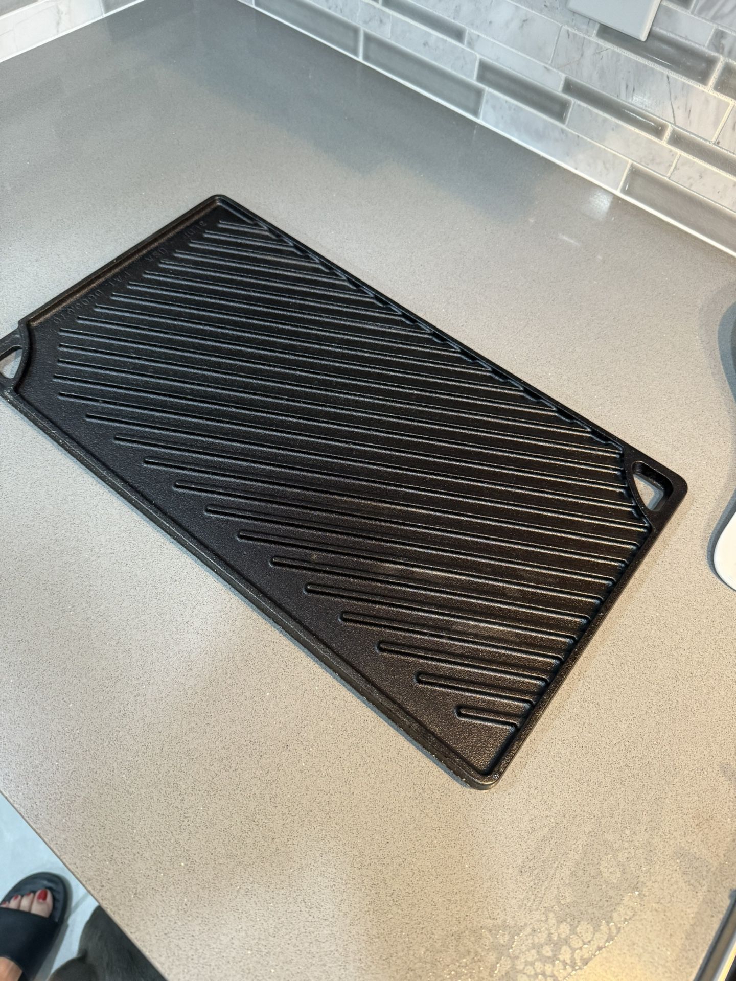Cast Iron Griddle 17x9.5
