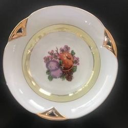 Vintage Porcelain Lusterware Bowl with Gold Scalloped Accents -