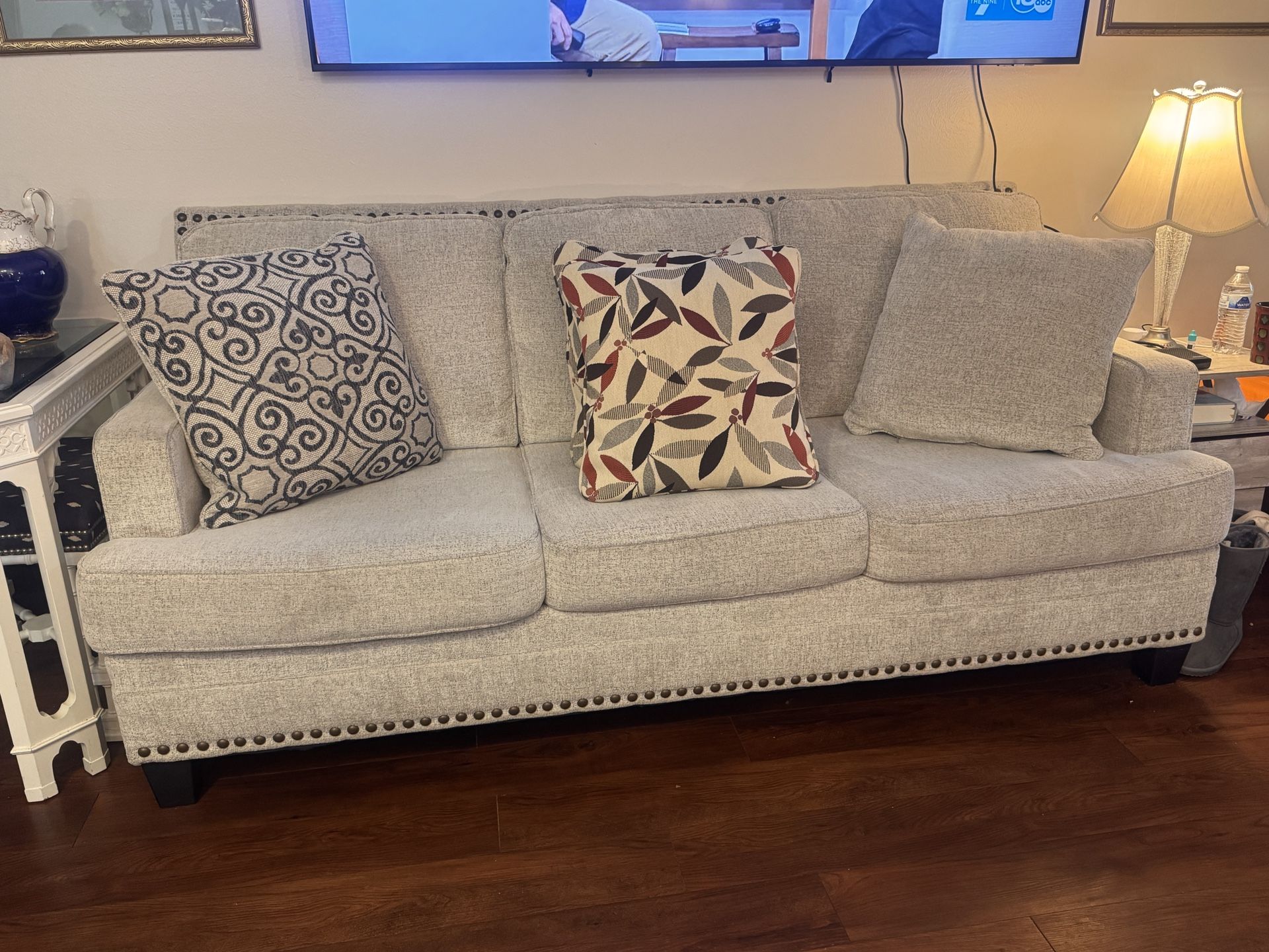 Couch for Sale – Excellent Condition