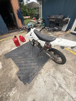 Suzuki dr400