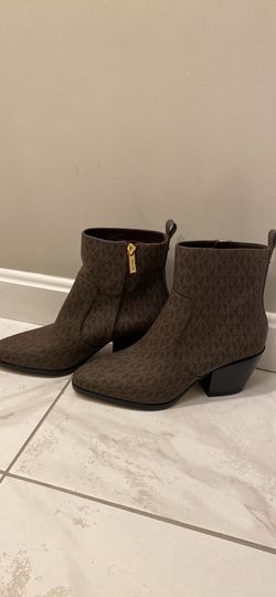Size 8, Michael Kors Boots