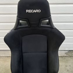 Mitsubishi Evolution Recaro Seats