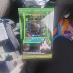 PORTABLE RETRO ARCADE GAME!! (GALAGA)