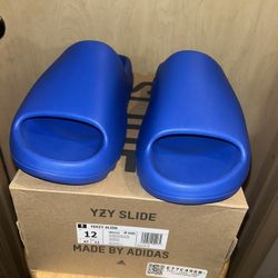 Adidas Azure Yeezy Slides Men’s Size 12 