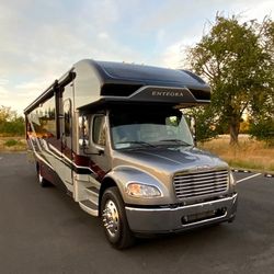 2024 Entegra Accolade 37