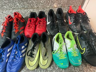 Boys soccer cleats