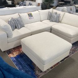 Down Feather Sectional 🪶 😊🩶🏠 $1,999 With Ottoman! 
