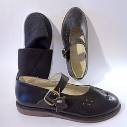 New Girl's DOGI KIDS Embroidered Leather Mary Jane Shoes & Slippers sz 1.5