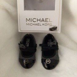 Michael Kors Gir Shoes Size 4