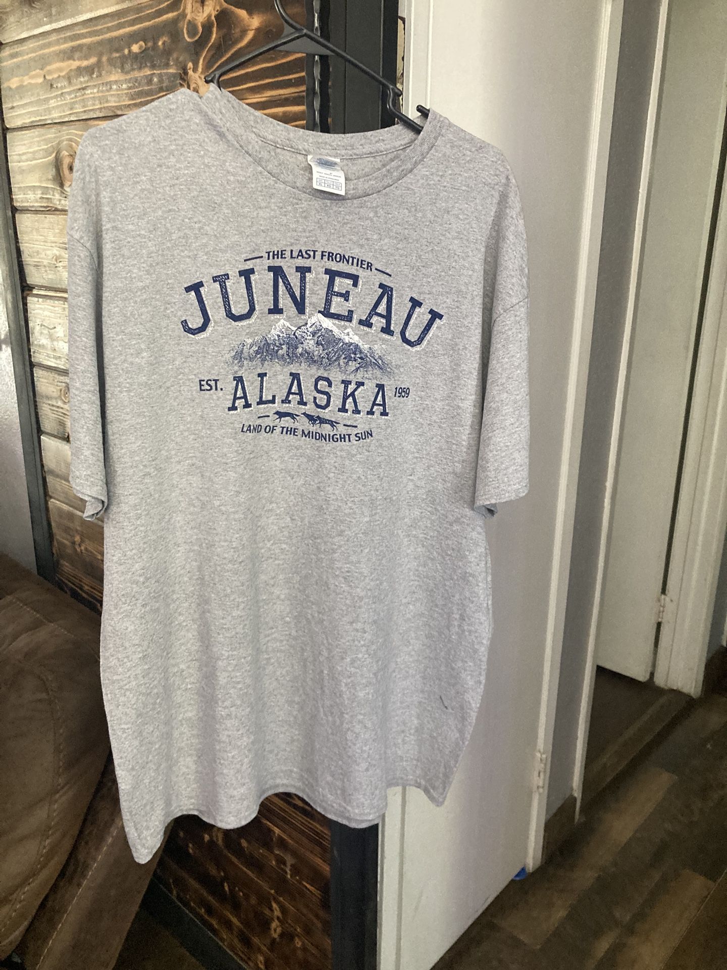Men’s Juneau Alaska Tee Size XL