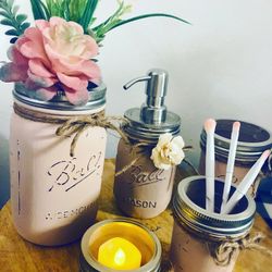 Bath or Makeup set MJ