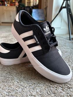 Adidas Low-Top Canvas Skate Sneakers size 8.5