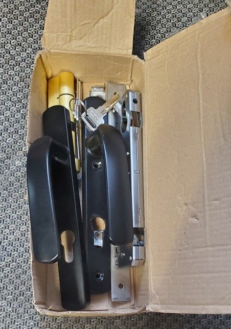 Screen Door Handle Replacement With Keys