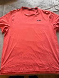 Nike shirts size 2xl