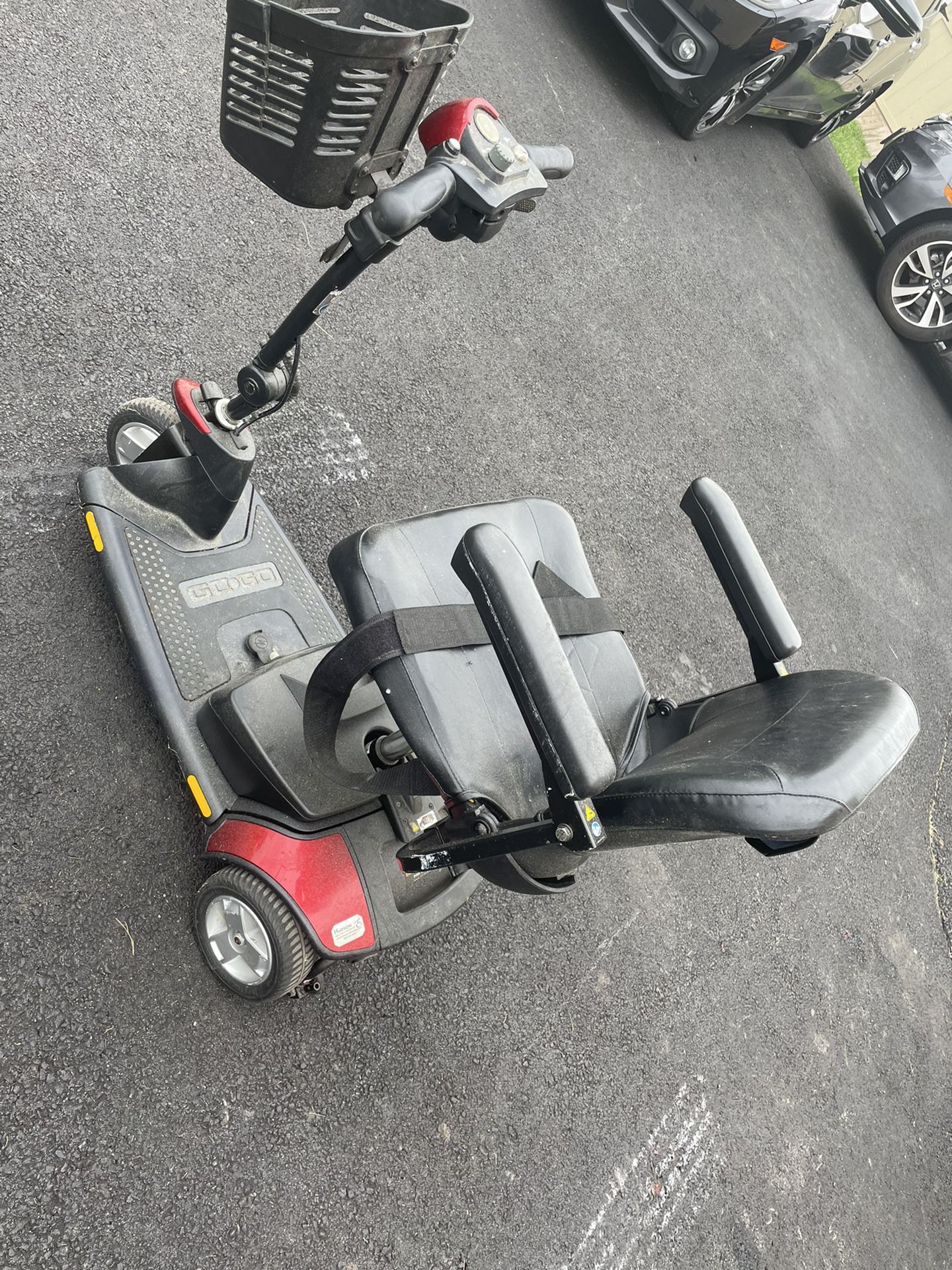 Motorized Mobility Scooter   Free, pick up.