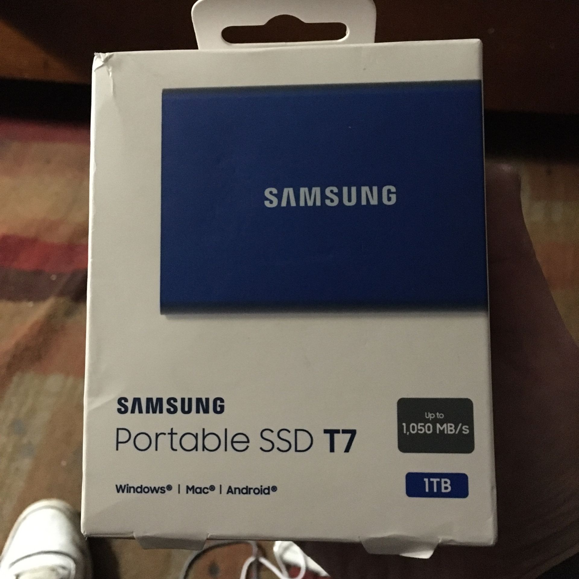 SAMSUNG Portable SSD T7 1TB