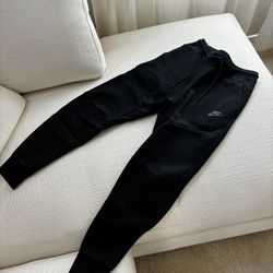 Nike Men Tech Fleece Joggers 