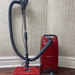Panasonic Vacuum Cleaner (read description)