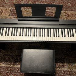 Yamaha P-71 Keyboard