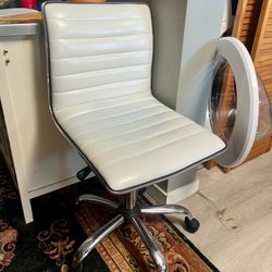 Cute mcm desk chair