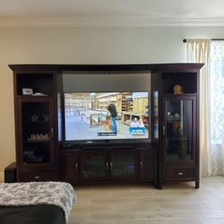 Console  / Media Center