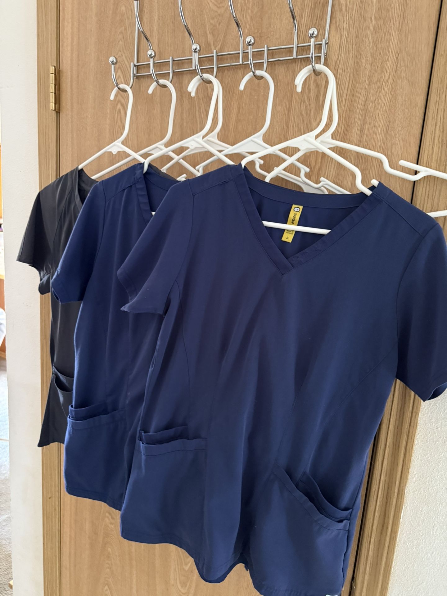 Women’s Scrubs