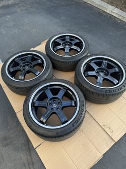 Nissan GT-R Black Edition Wheels And Tires